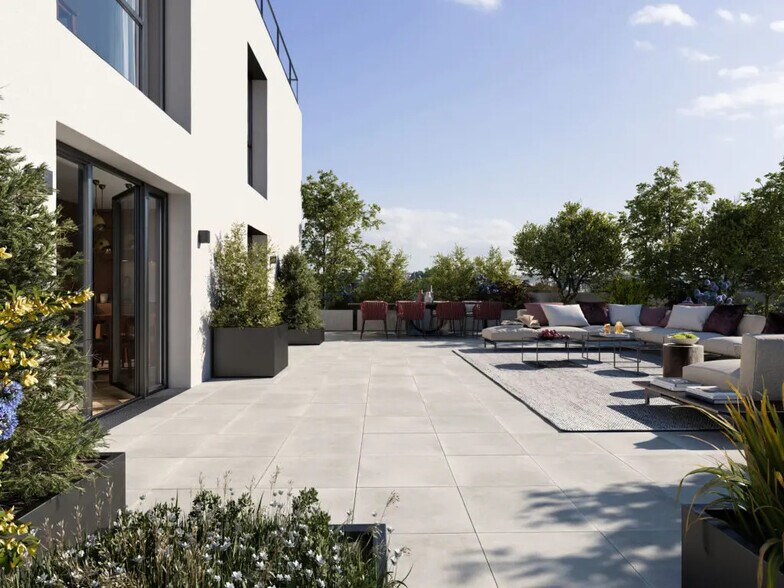 Retail in Montigny-lès-Cormeilles to rent - Building Photo - Image 3 of 9