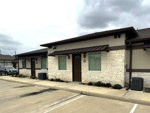 17134 N Eldridge Pkwy, Tomball, TX to rent Building Photo- Image 2 of 15
