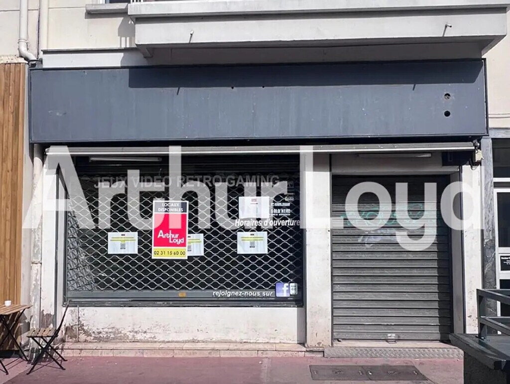 Location Commerce 180 m² - Photo 1