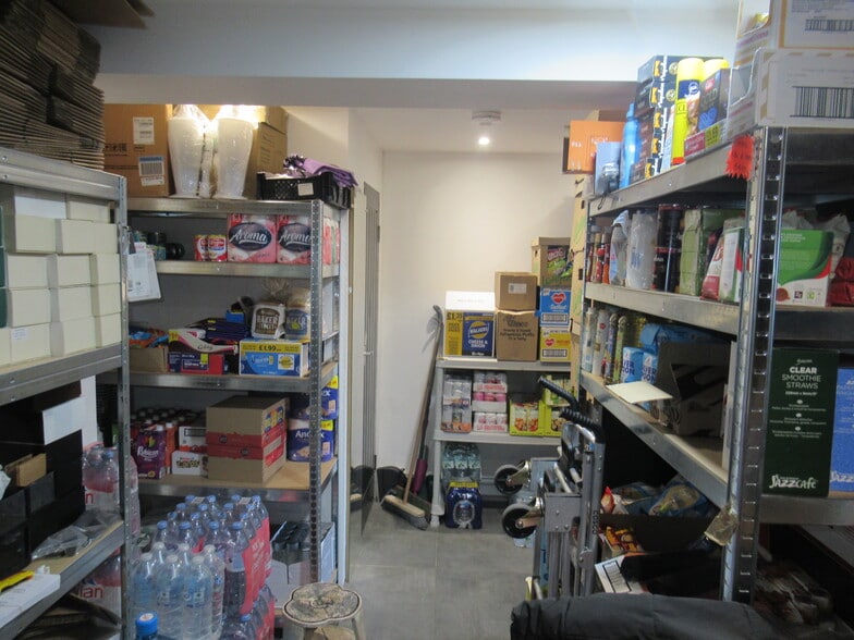 115-115A Merton Rd, London for sale - Interior Photo - Image 3 of 6