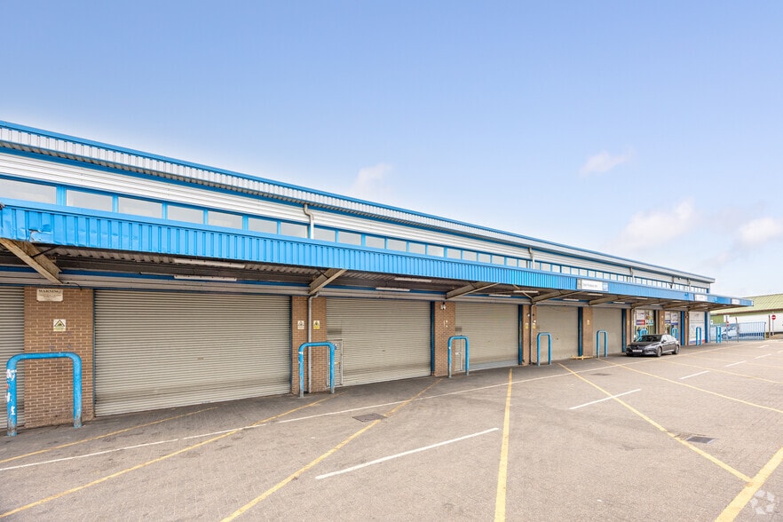 Clarke Rd, Nottingham to rent - Building Photo - Image 2 of 5