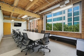 225 W Ohio St, Chicago, IL to rent Interior Photo- Image 2 of 11