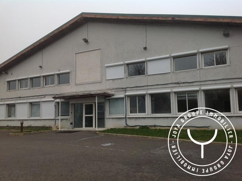 Office in Wissous to rent - Building Photo - Image 2 of 3
