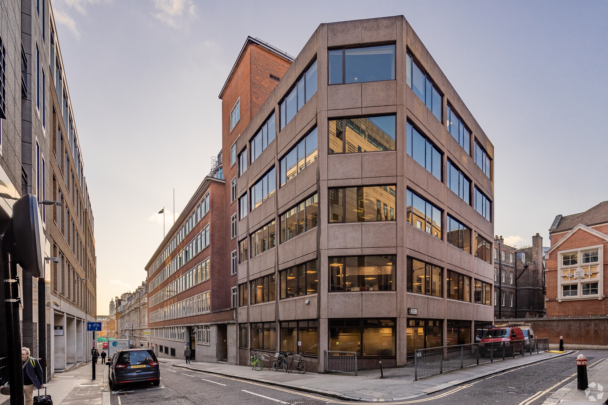 11-12 Bouverie St, London for sale Primary Photo- Image 1 of 1