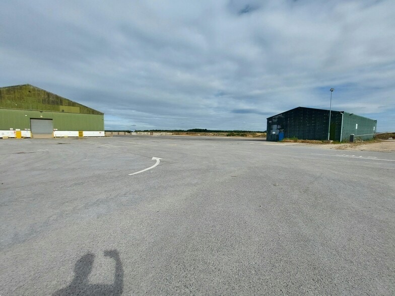 Tickhill Rd, Doncaster to rent - Building Photo - Image 2 of 16