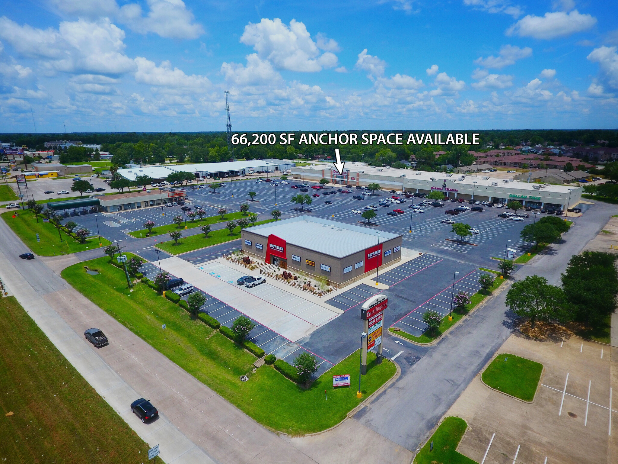 6410-6490 Eastex Fwy, Beaumont, TX for rent Building Photo- Image 1 of 21