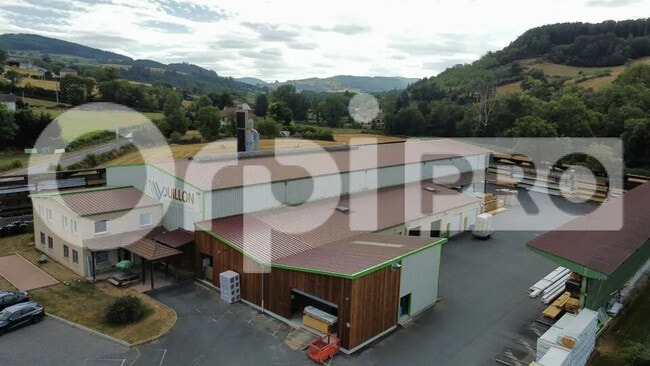 Vente Local d'activités 2 370 m²