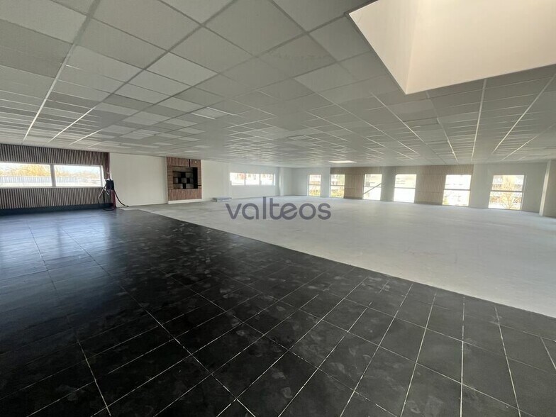 4 Avenue André-Marie Ampère, Colomiers to rent - Interior Photo - Image 3 of 5
