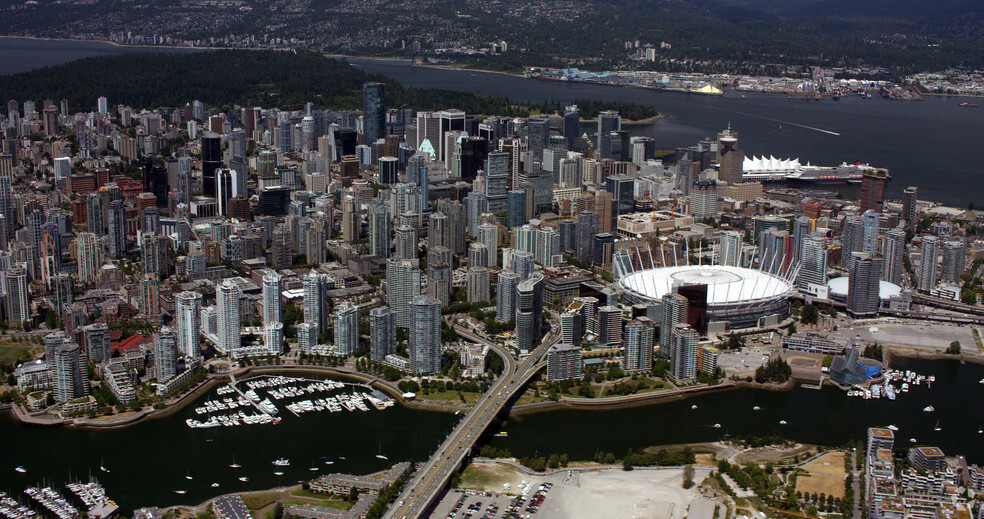 700 W Pender St, Vancouver, BC for rent - Aerial - Image 3 of 9