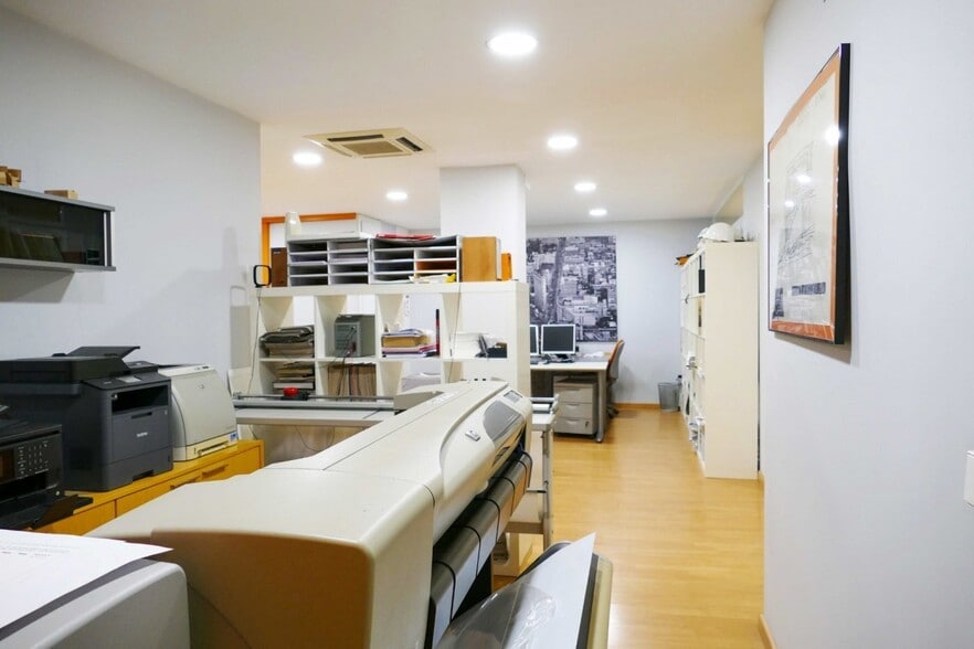 Office in València, Valencia for sale - Interior Photo - Image 3 of 11