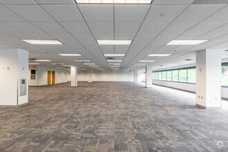 565 Taxter Rd, Elmsford, NY to rent Interior Photo- Image 2 of 6