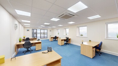 6 Darby Clos, Swindon to rent Matterport 3D Scan- Image 1 of 4