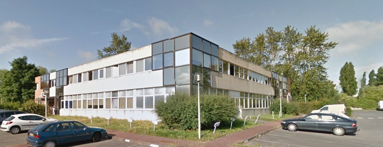 Office in Bièvres to rent Building Photo- Image 1 of 6