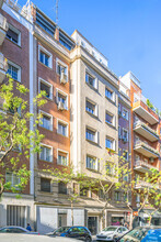 Calle De Santa Cruz De Marcenado, 9, Madrid, Madrid for sale Primary Photo- Image 1 of 5