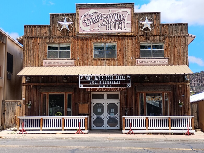 111 N State St, Fort Davis, TX for sale - Building Photo - Image 1 of 54