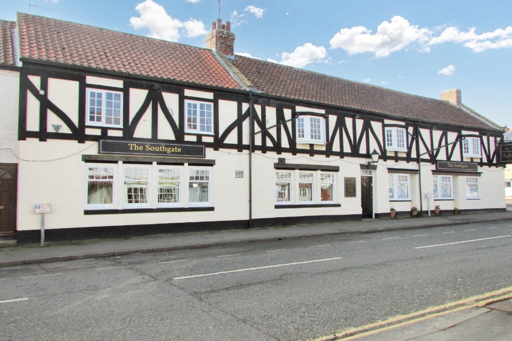 8 Bridlington St, Filey for sale Primary Photo- Image 1 of 19