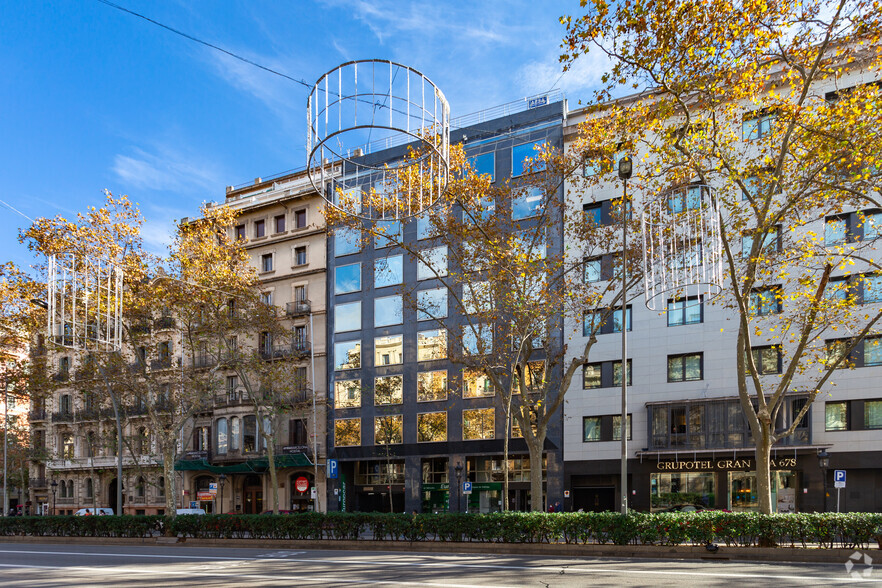 Gran Vía De Les Corts Catalanes, 680, Barcelona, Barcelona for rent - Building Photo - Image 3 of 4