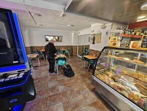 Retail in Rubí to rent Interior Photo- Image 2 of 12