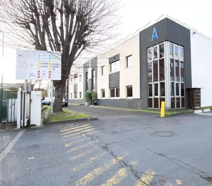 Office in Gennevilliers to rent Building Photo- Image 1 of 5