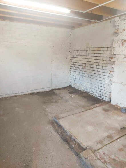 58 High St, Lincoln to rent - Primary Photo - Image 1 of 5