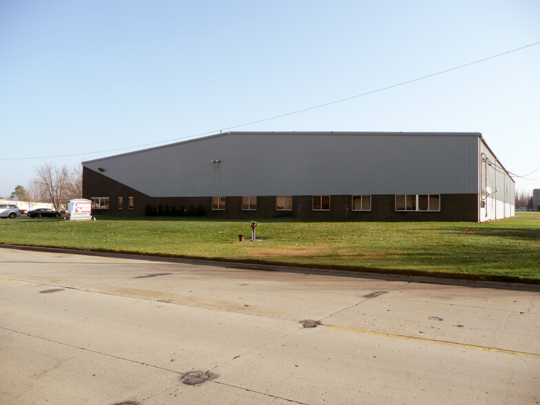 2520 Foundation Dr, South Bend, IN for sale - Building Photo - Image 1 of 1