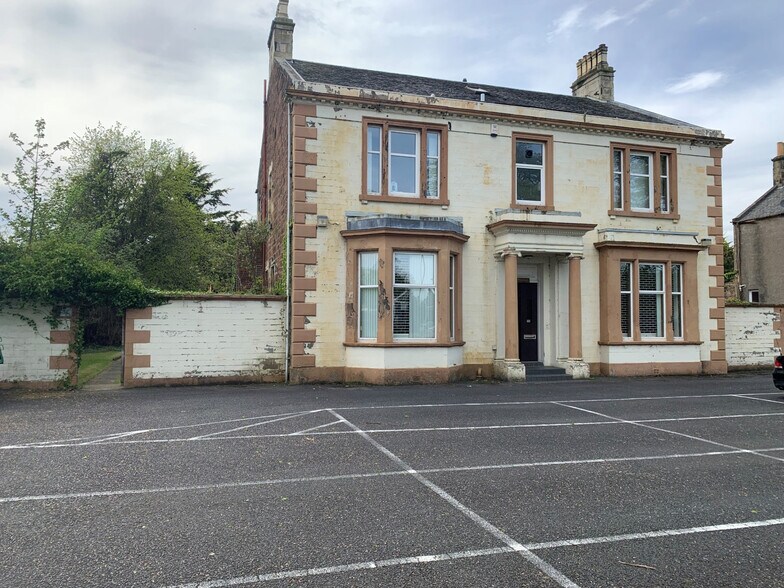 9 Kilwinning Rd, Irvine for sale - Primary Photo - Image 1 of 7