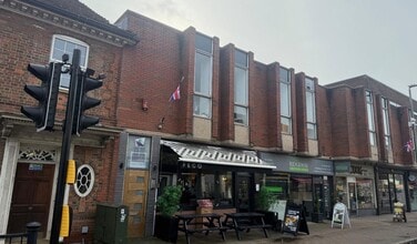 12-15 Packhorse Rd, Gerrards Cross to rent Building Photo- Image 1 of 4