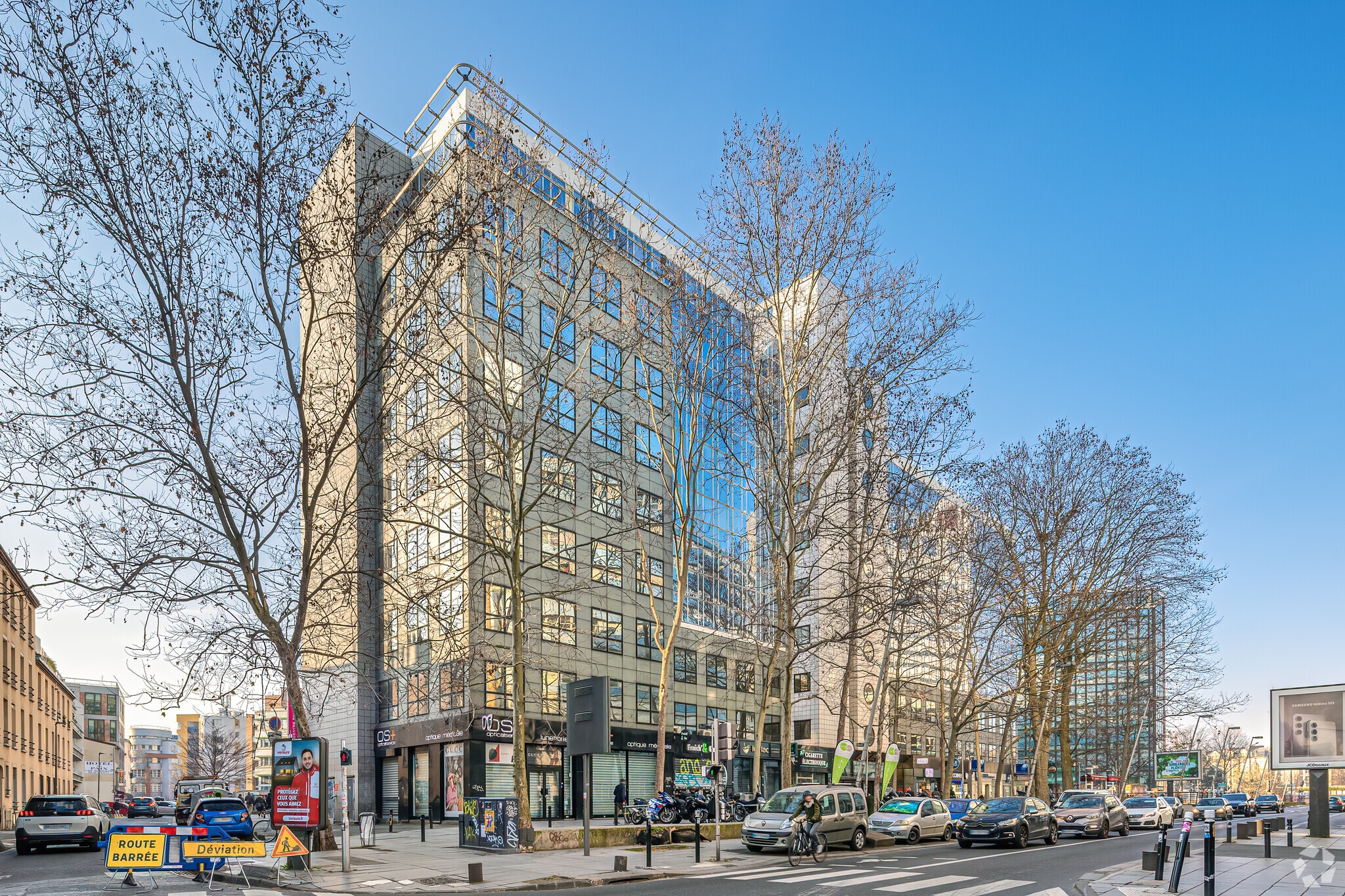 259-261 Rue De Paris, Montreuil to rent Primary Photo- Image 1 of 14