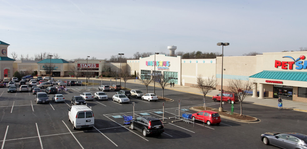 12000-12020 Cherry Hill Rd, Silver Spring, MD for sale - Building Photo - Image 1 of 1