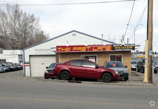 320 39th Ave SW, Calgary, AB for sale Building Photo- Image 1 of 2