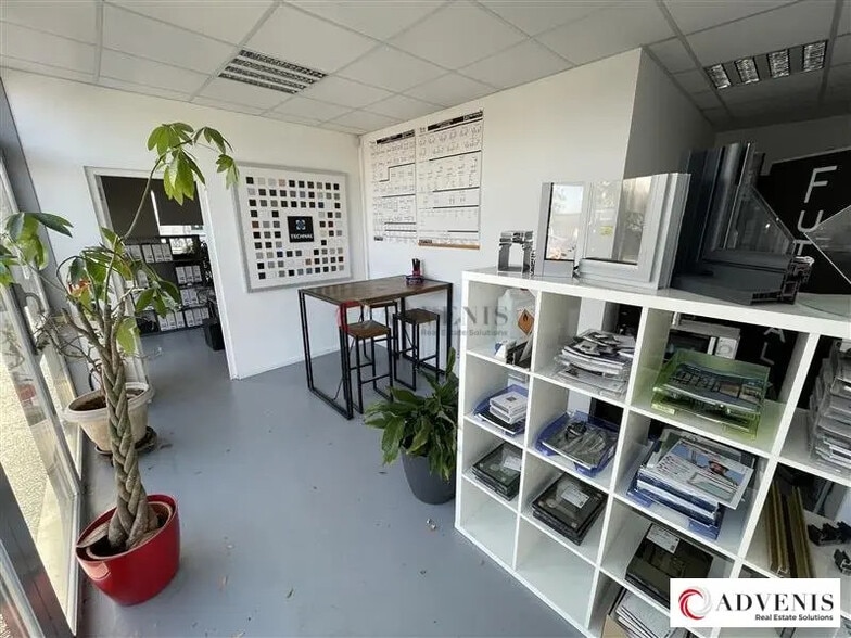 Light Industrial in Pessac to rent - Building Photo - Image 3 of 11