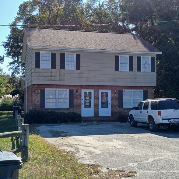 809 Barker Ten Mile Rd, Lumberton, NC for sale - Building Photo - Image 2 of 3