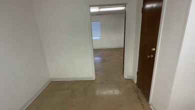 2121 S Mill Ave, Tempe, AZ to rent - Commercial Listing Video