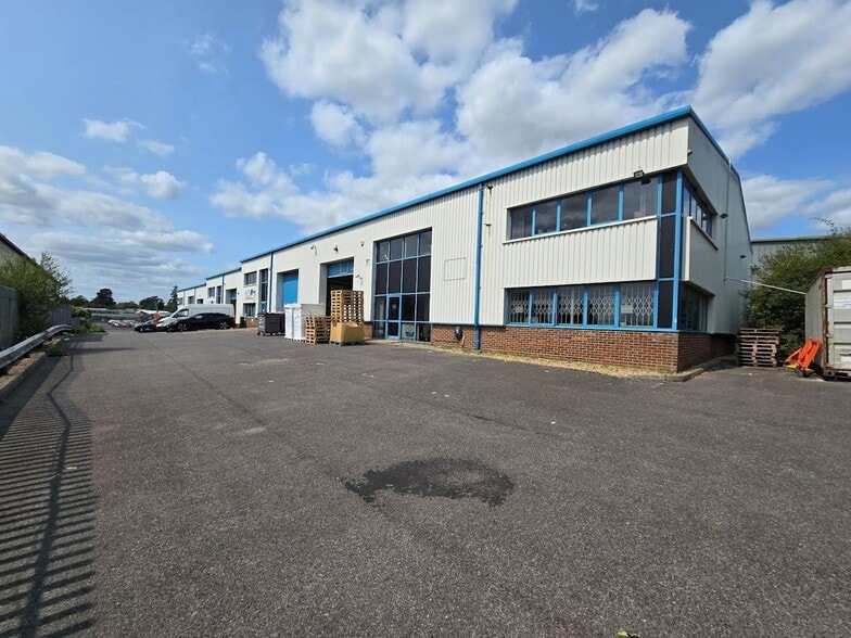 12 Downley Rd, Havant to rent - Building Photo - Image 3 of 3