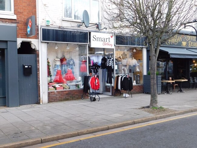 More details for 19 Lumley Rd, Skegness - Retail to Rent