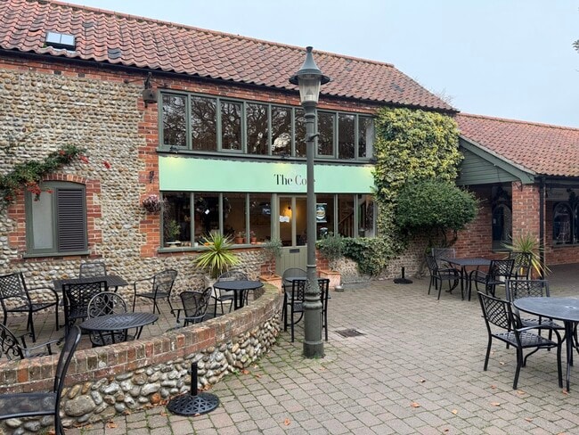 More details for 3 Appleyard, Holt - Retail to Rent