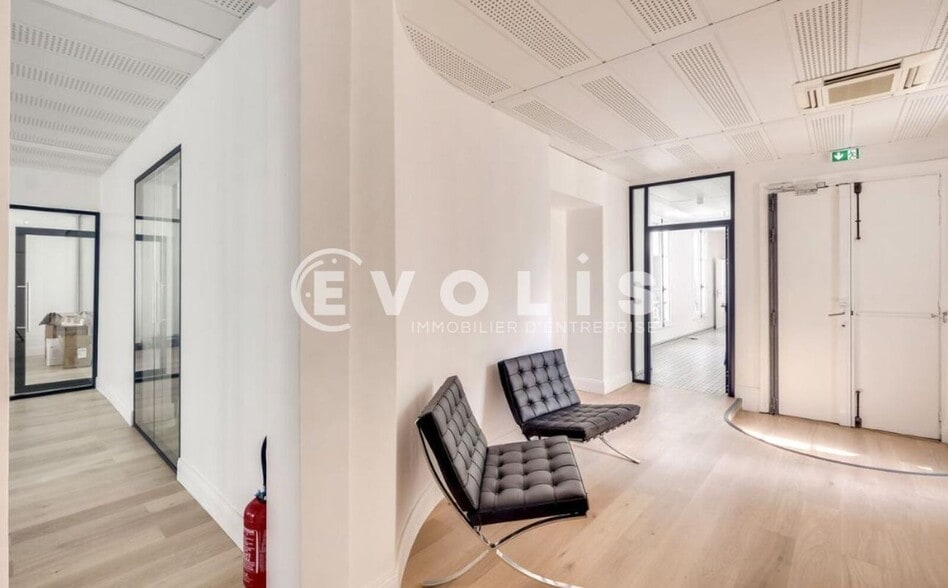 Office in Paris for sale - Interior Photo - Image 3 of 9