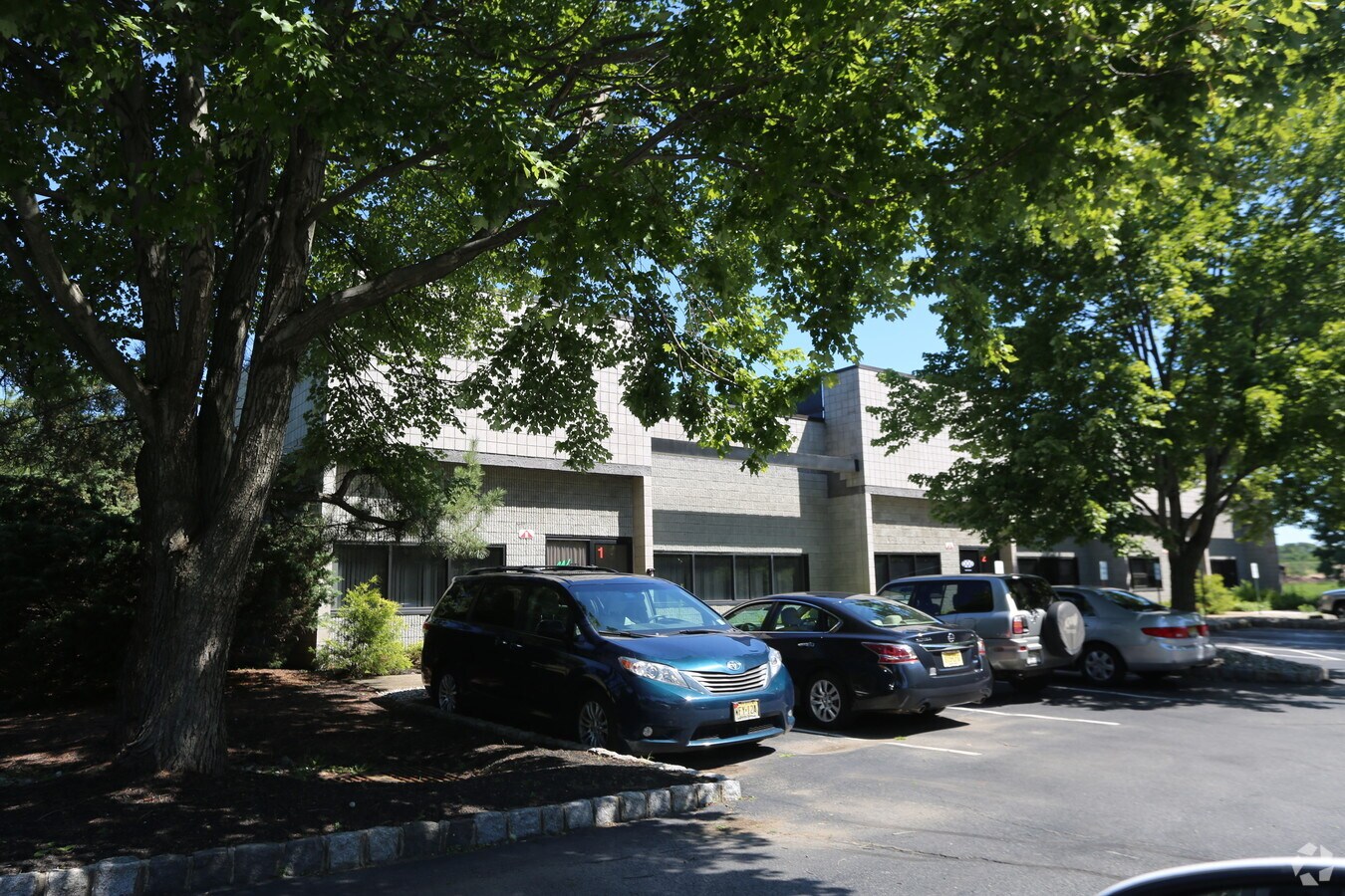 33 Jacksonville Rd, Towaco, NJ 07082 UK