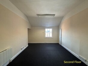 102 New Walk, Leicester to rent Interior Photo- Image 1 of 6