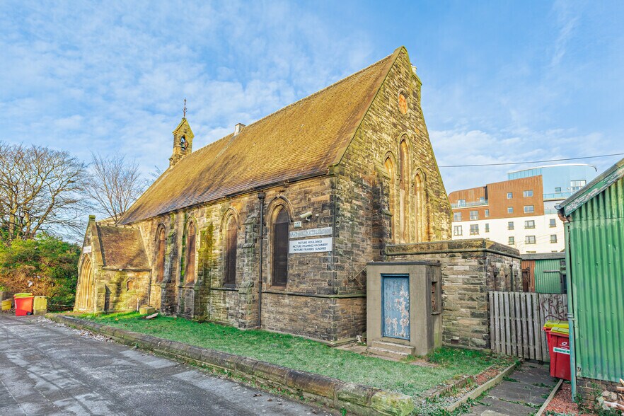 227 Granton Rd, Edinburgh for sale - Primary Photo - Image 1 of 1