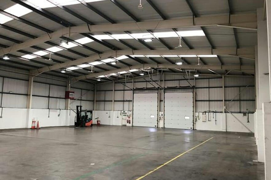 Banyard Rd, Portbury to rent - Interior Photo - Image 2 of 3