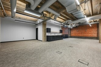 338-346 Goswell Rd, London to rent Interior Photo- Image 1 of 9