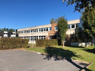 More details for 4 Bis Route De Gisy, Bièvres - Office, Light Industrial to Rent