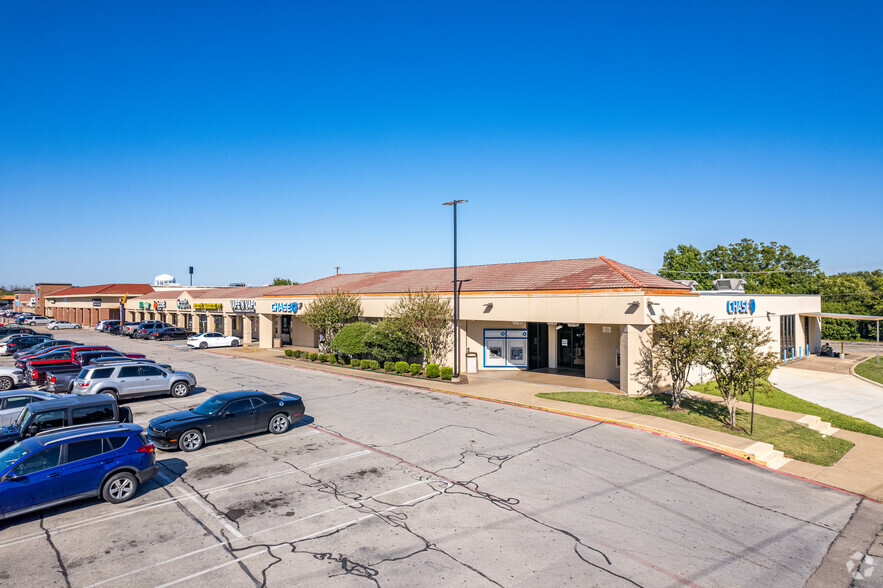 2904-2950 N Belt Line Rd, Irving, TX for rent - Building Photo - Image 1 of 11