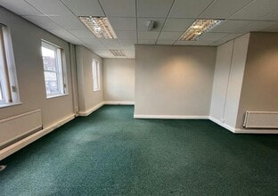 New St, Aylesbury to rent Interior Photo- Image 2 of 6