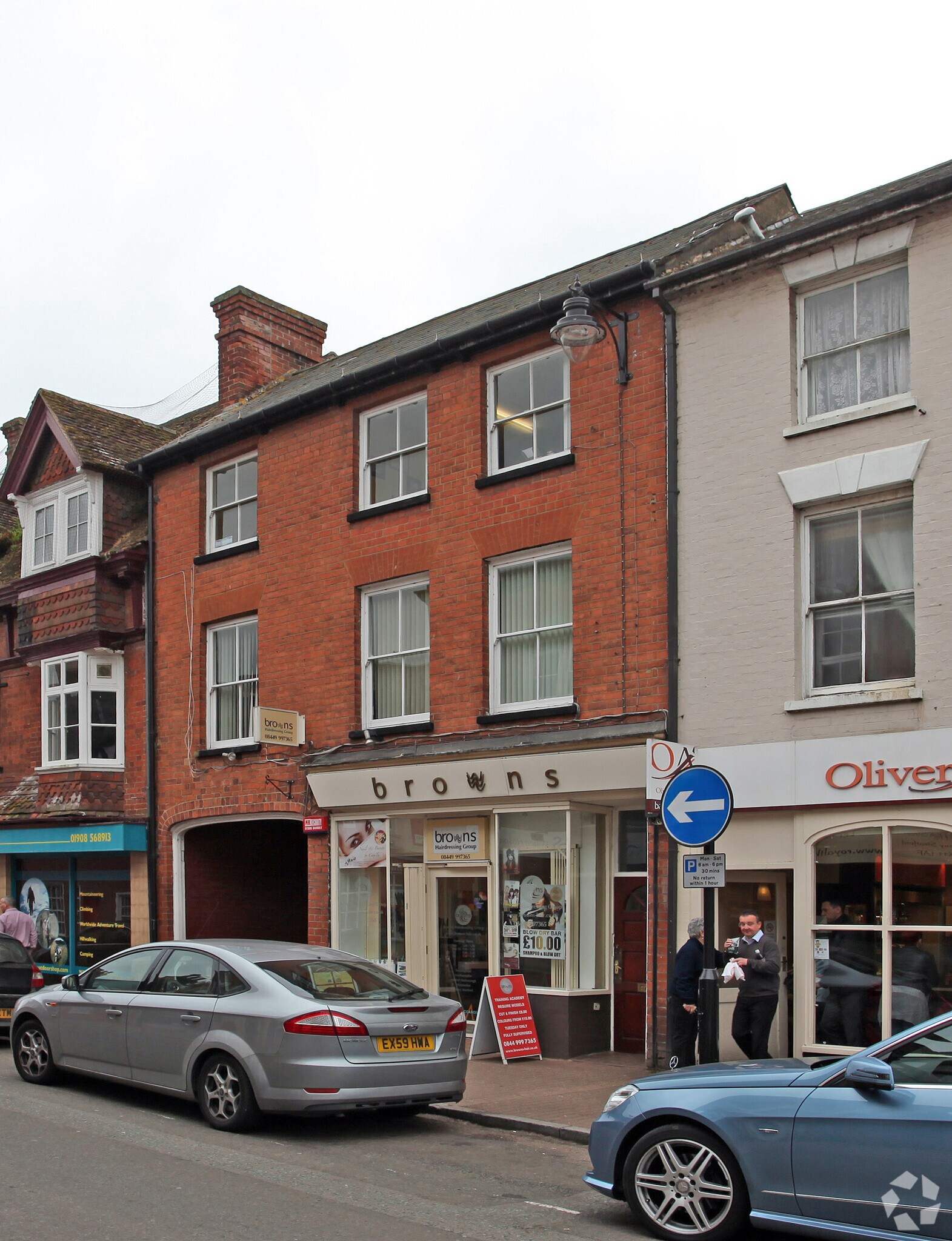 33 High St, Milton Keynes for sale Primary Photo- Image 1 of 1