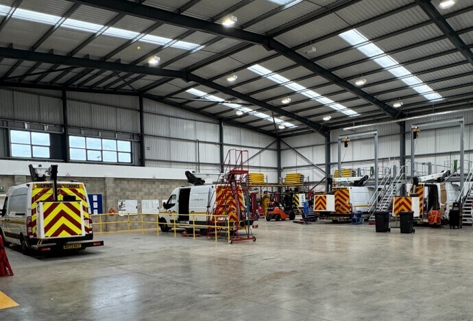 Data Dr, South Kirkby to rent Interior Photo- Image 1 of 1