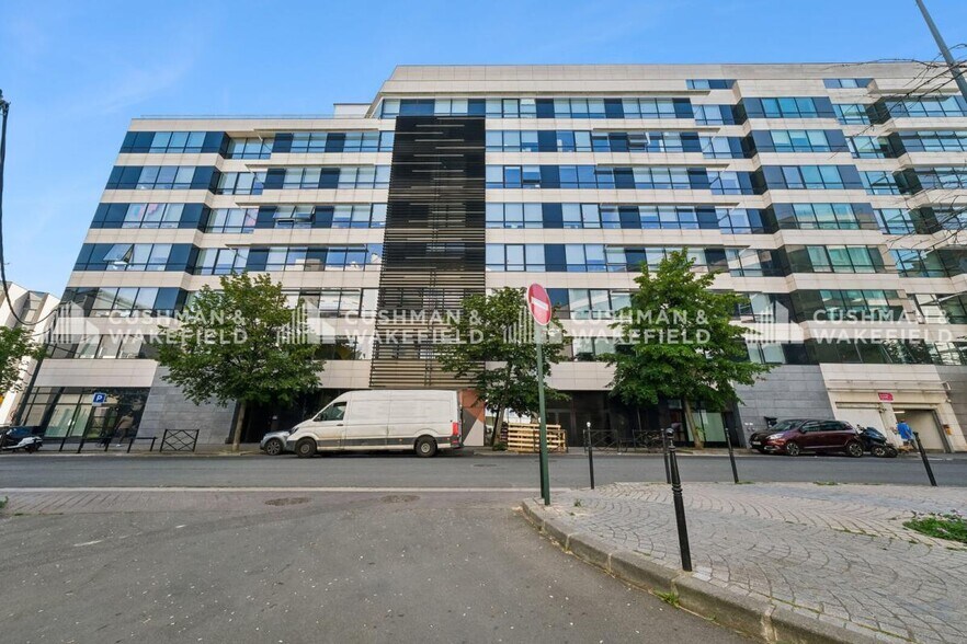 4 Rue Mozart, Clichy to rent - Building Photo - Image 3 of 14