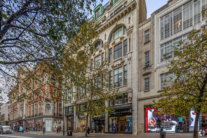 162 Oxford St, London to rent - Building Photo - Image 3 of 7