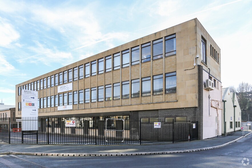 St Thomas's Rd, Huddersfield for sale - Primary Photo - Image 1 of 1